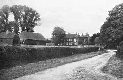 Husseys Farm, Lower Froyle, in 1915 